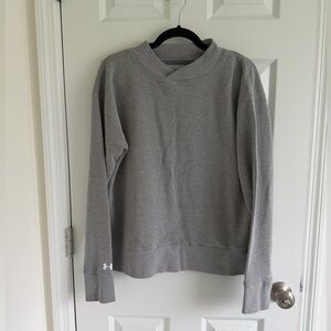 Under Armour Women’s Gray Crewneck Sweatshirt
